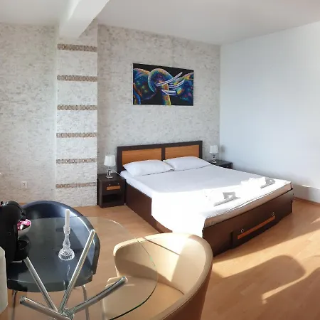 Lake Properties * Mamaia