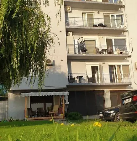 Lake Properties Apartment *